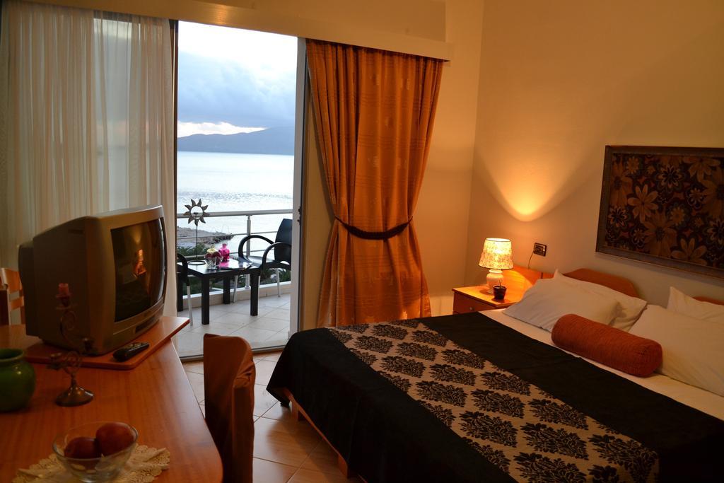 Hotel Seaside Saranda Extérieur photo